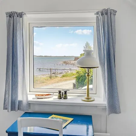 Gemütliches Haus Mit 1 Schlafzimmer In