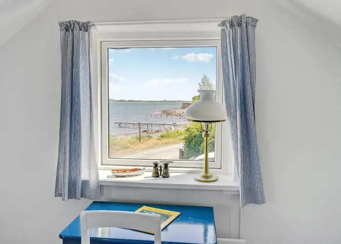 1 Bedroom Cozy In