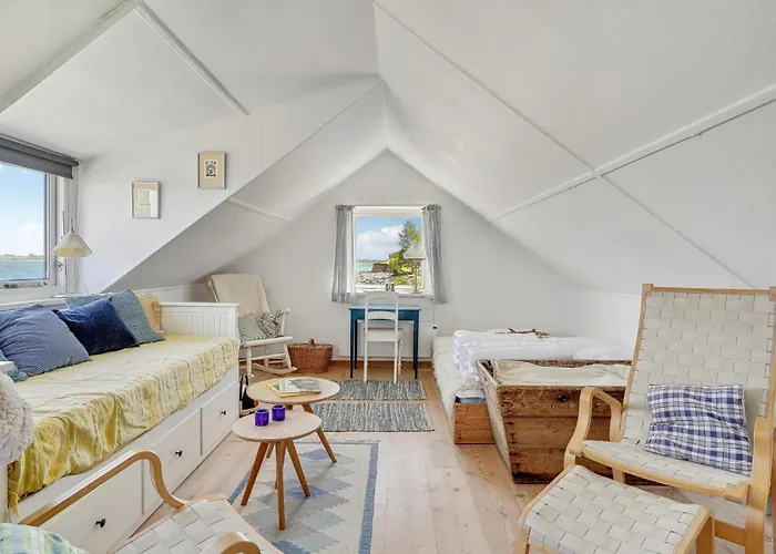 1 Bedroom Cozy In Feriehus Mesinge