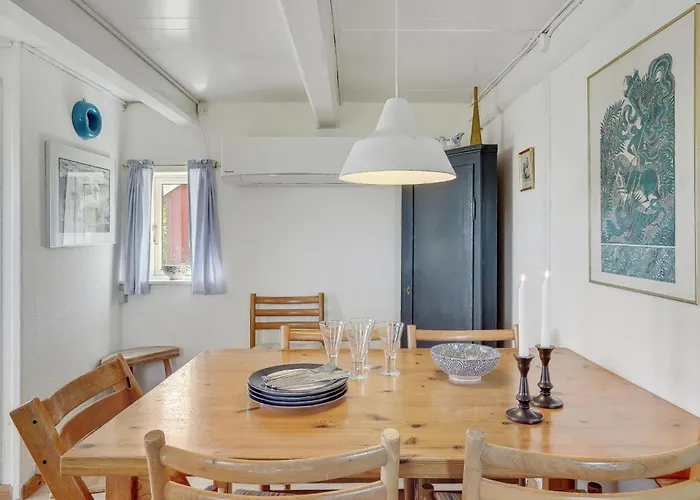 1 Bedroom Cozy In